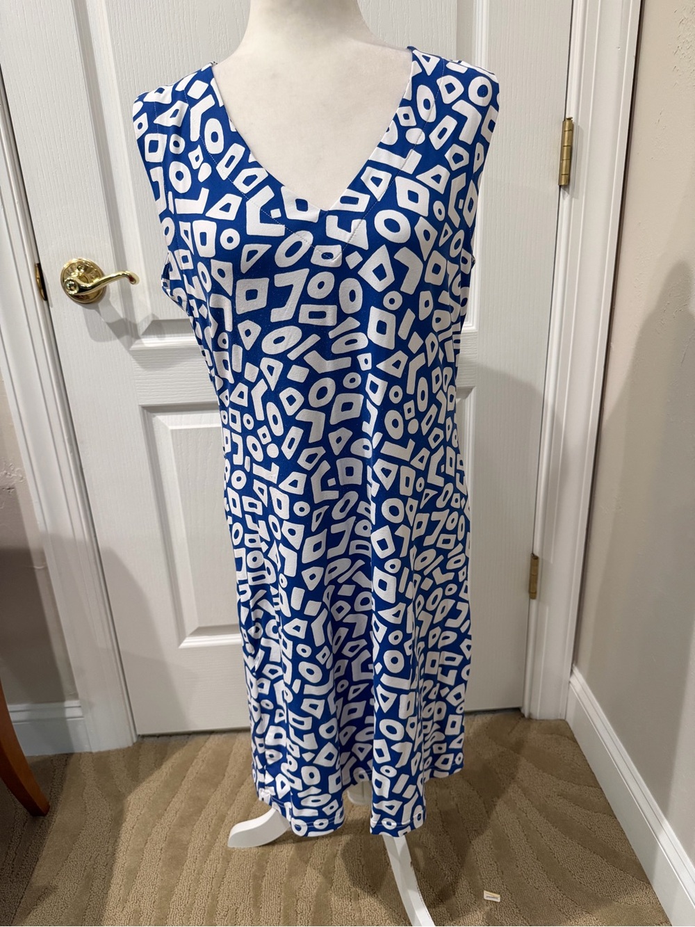Blue and White Geometric V-Neck Jersey Midi Dress